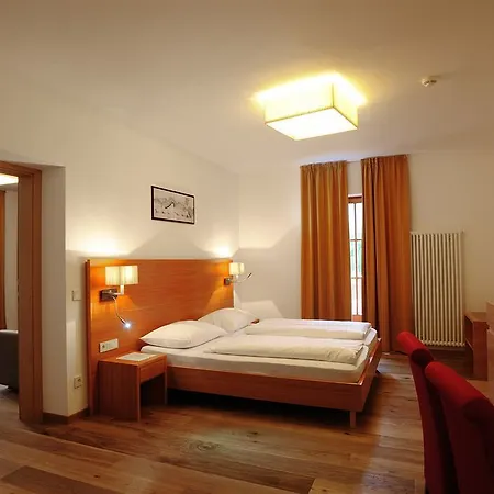 Teutschhaus 3* Cortina Sulla Strada del Vino